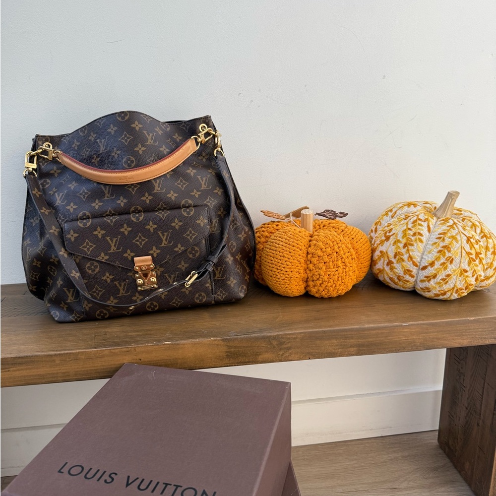 Louis Vuitton Dark Brown Monogram Shoulder Bag